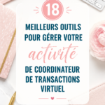 Femme utilisant des outils numériques pour gérer des transactions virtuelles