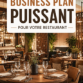 Un document de business plan ouvert sur un bureau avec des notes et un ordinateur portable.