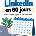 Femme souriante utilisant LinkedIn pour élargir son réseau professionnel.